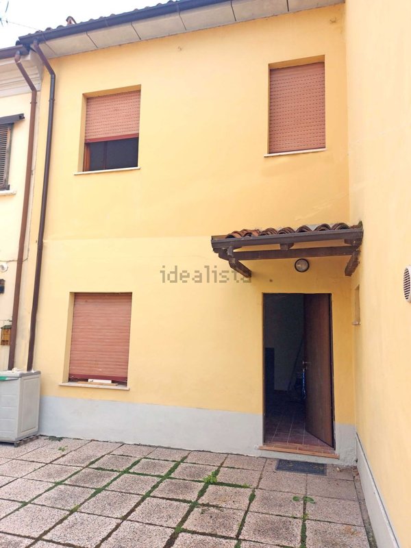 casa indipendente in vendita a Bressana Bottarone in zona Argine