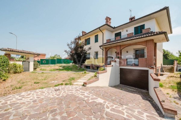 casa indipendente in vendita a Bressana Bottarone in zona Bottarone