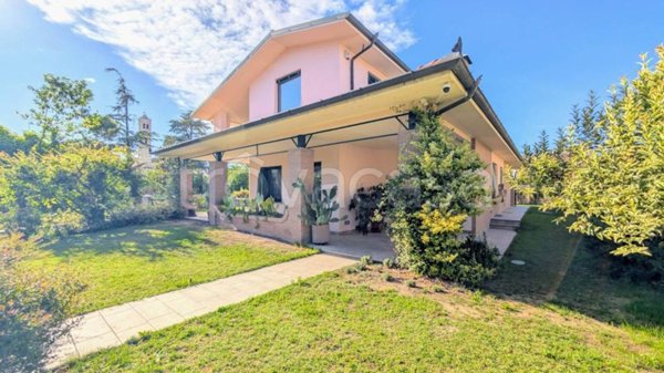 casa indipendente in vendita a Bressana Bottarone in zona Argine