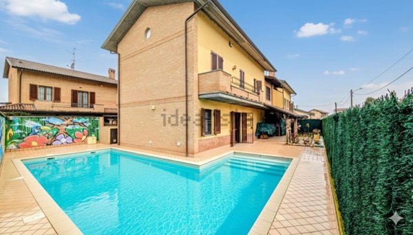 casa indipendente in vendita a Bressana Bottarone in zona Argine