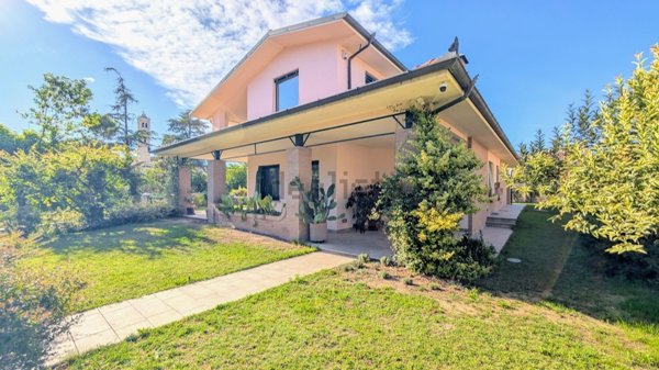 casa indipendente in vendita a Bressana Bottarone in zona Argine