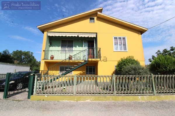 casa indipendente in vendita a Bressana Bottarone in zona Argine