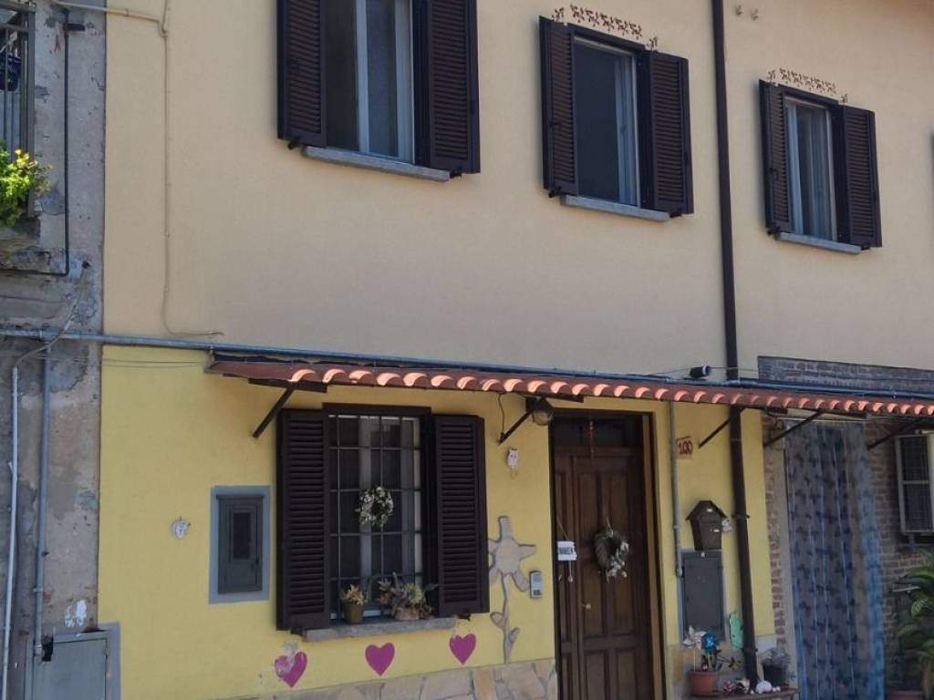 casa indipendente in vendita a Bressana Bottarone in zona Argine