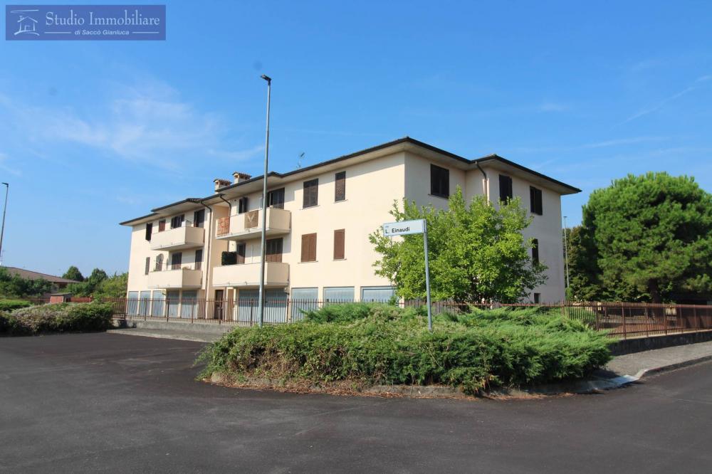 appartamento in vendita a Bressana Bottarone in zona Argine