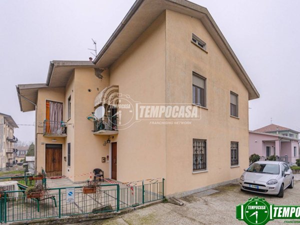 casa indipendente in vendita a Bressana Bottarone in zona Argine