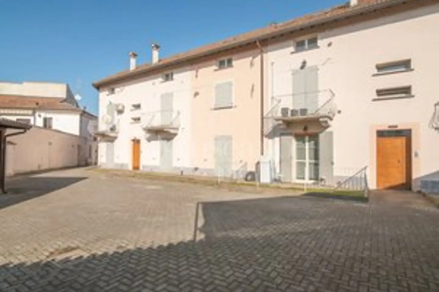 appartamento in vendita a Bressana Bottarone in zona Argine