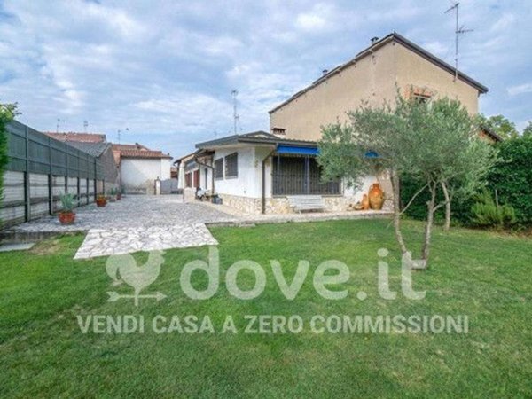 casa indipendente in vendita a Bressana Bottarone in zona Argine