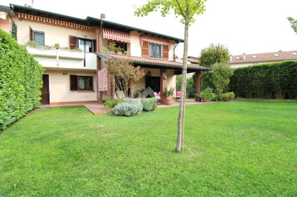 casa indipendente in vendita a Bressana Bottarone in zona Argine