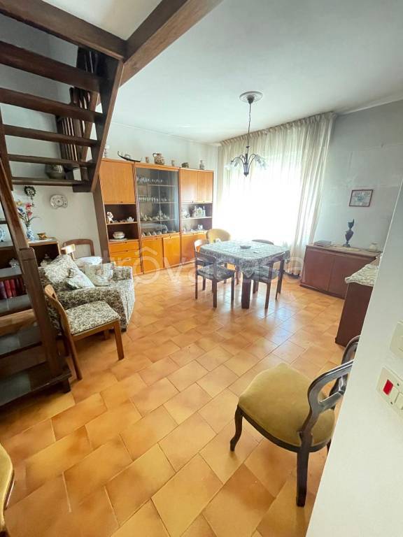 casa indipendente in vendita a Broni