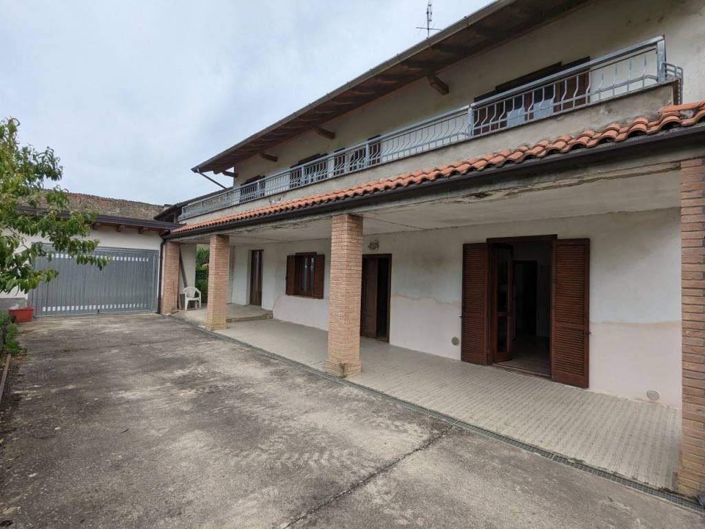 casa indipendente in vendita a Broni