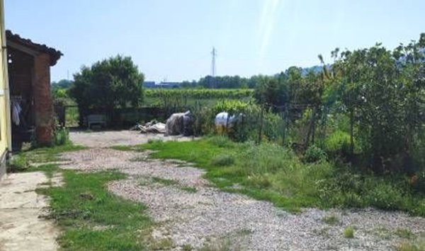 casa indipendente in vendita a Broni