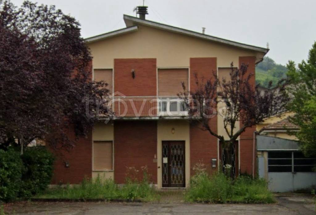 casa indipendente in vendita a Broni