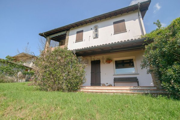 casa indipendente in vendita a Broni