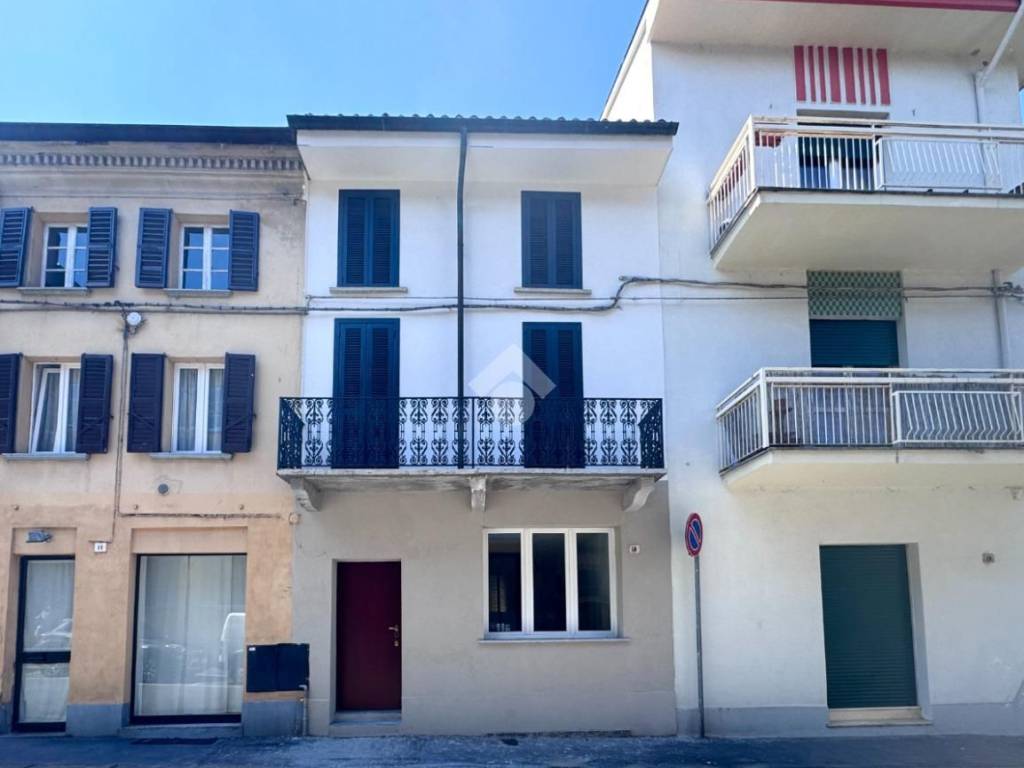 casa indipendente in vendita a Broni