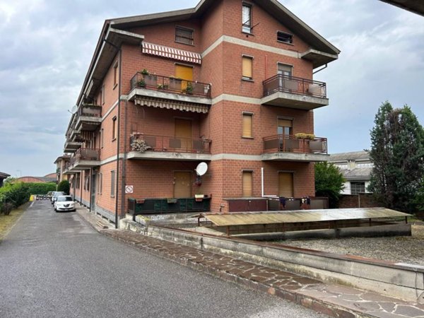appartamento in vendita a Broni