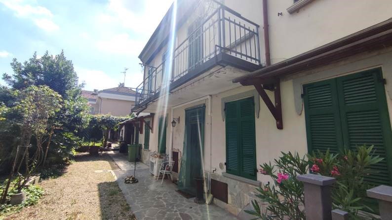 casa indipendente in vendita a Broni