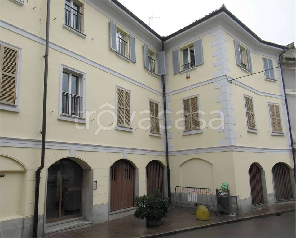 appartamento in vendita a Broni