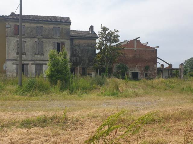 casa indipendente in vendita a Broni