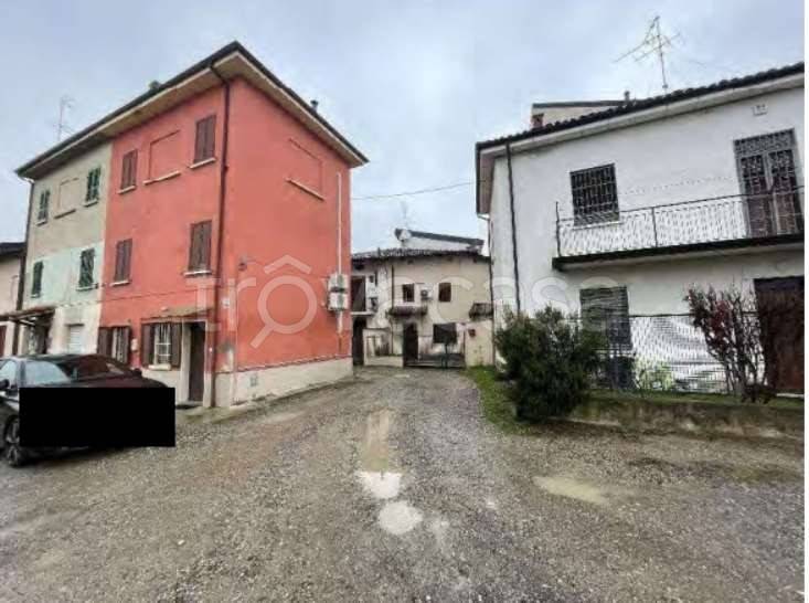 casa indipendente in vendita a Broni