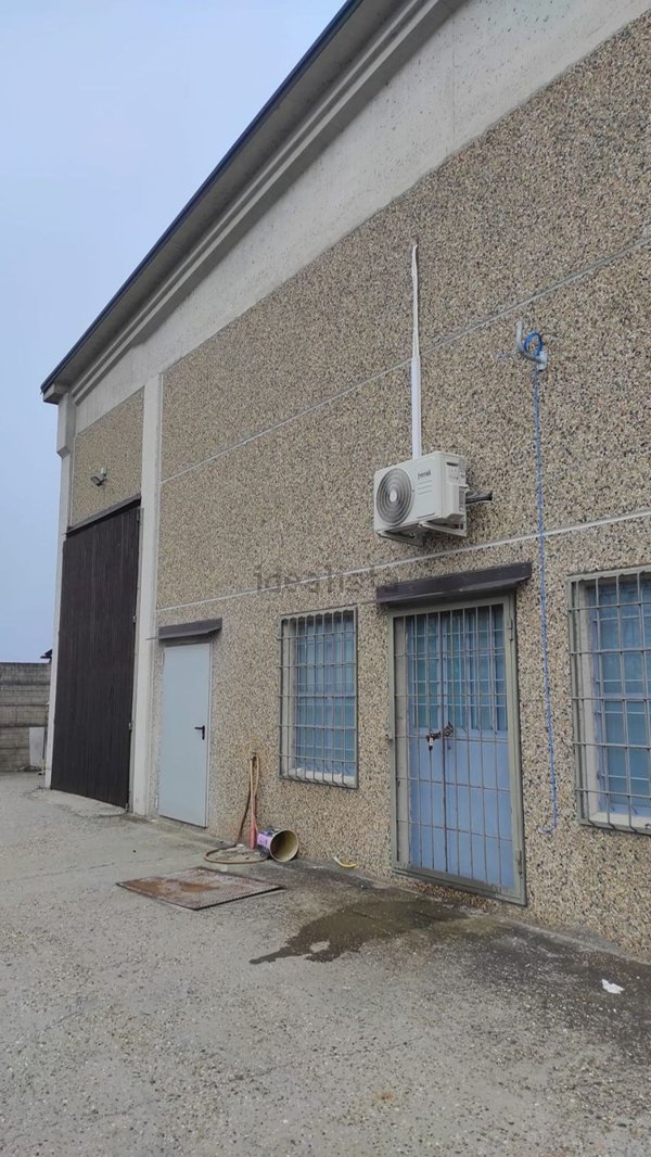 ufficio in vendita a Broni