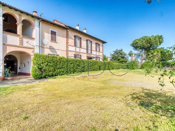 negozio in vendita a Broni