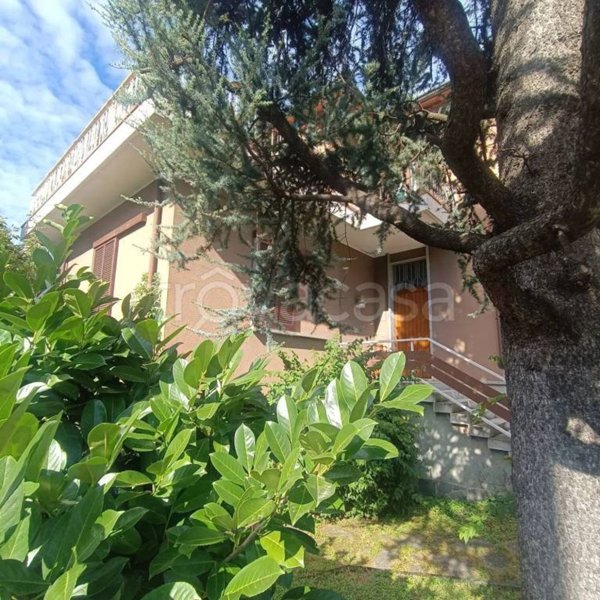 casa indipendente in vendita a Broni