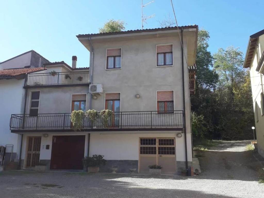 casa indipendente in vendita a Broni