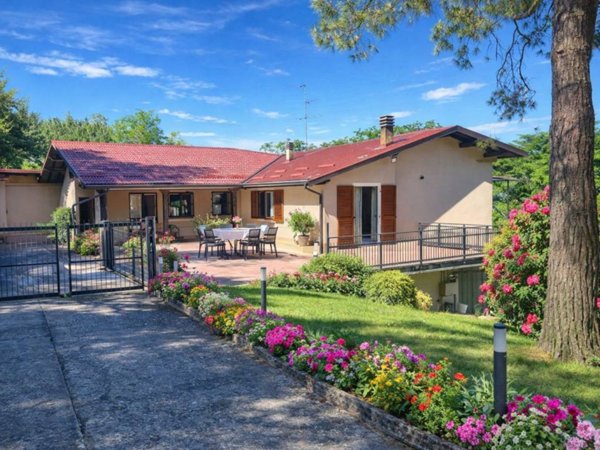 casa indipendente in vendita a Broni