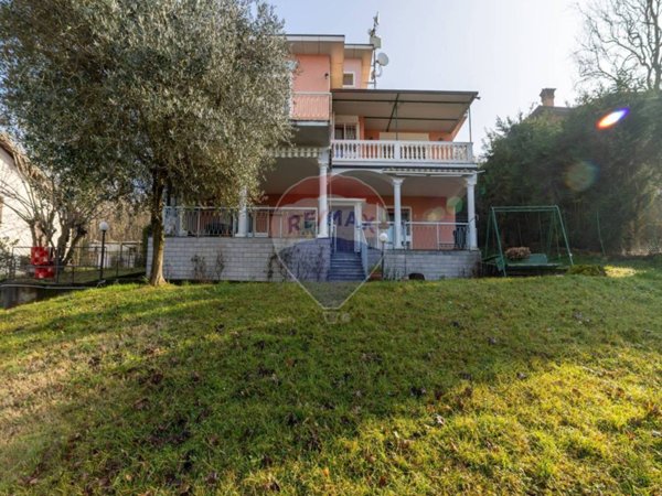 casa indipendente in vendita a Broni