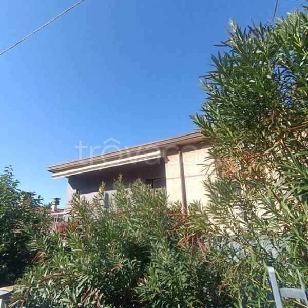 casa indipendente in vendita a Broni