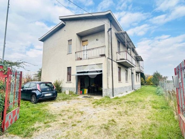 casa indipendente in vendita a Broni