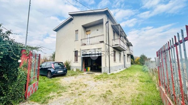 casa indipendente in vendita a Broni