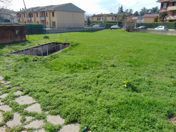 terreno edificabile in vendita a Broni