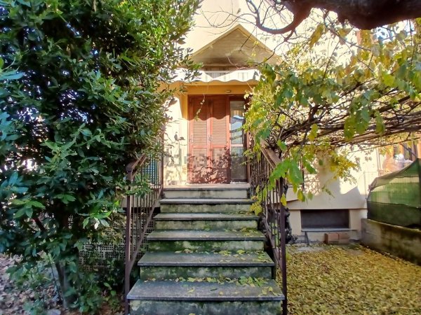 casa indipendente in vendita a Broni