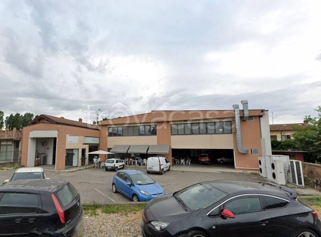 negozio in vendita a Broni