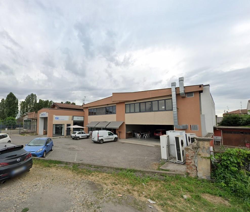 locale di sgombero in vendita a Broni