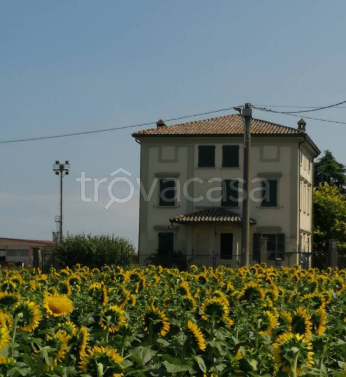 casa indipendente in vendita a Broni