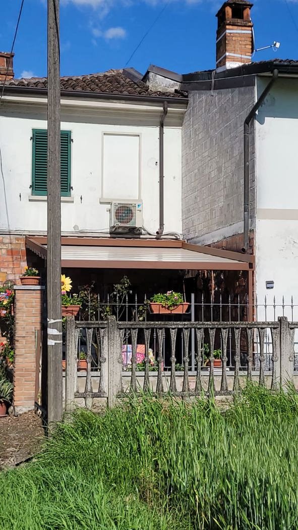 casa indipendente in vendita a Broni