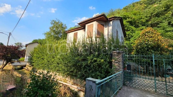 casa indipendente in vendita a Broni