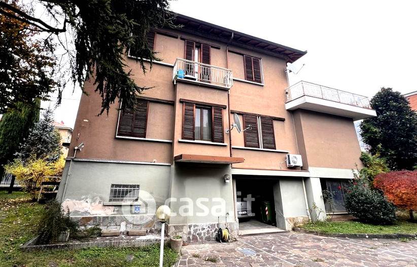 casa indipendente in vendita a Broni