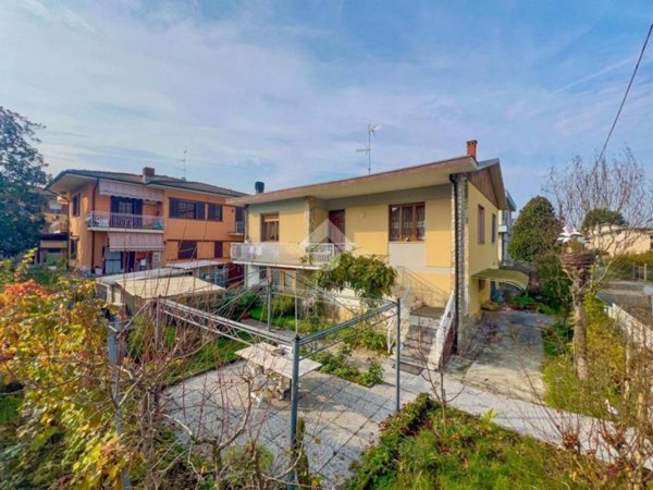 casa indipendente in vendita a Broni