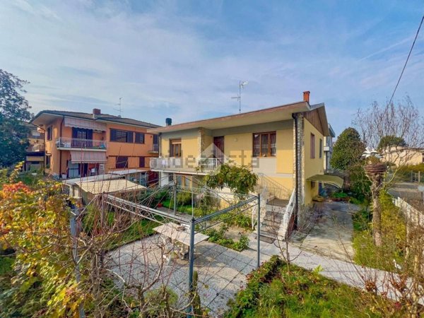 casa indipendente in vendita a Broni