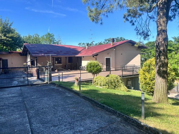 casa indipendente in vendita a Broni