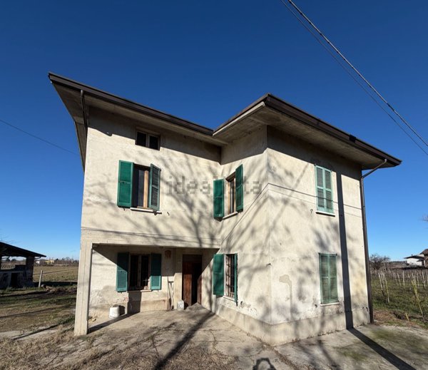 casa indipendente in vendita a Broni