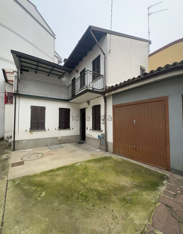 casa indipendente in vendita a Broni