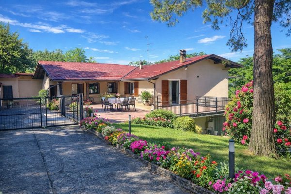 casa indipendente in vendita a Broni