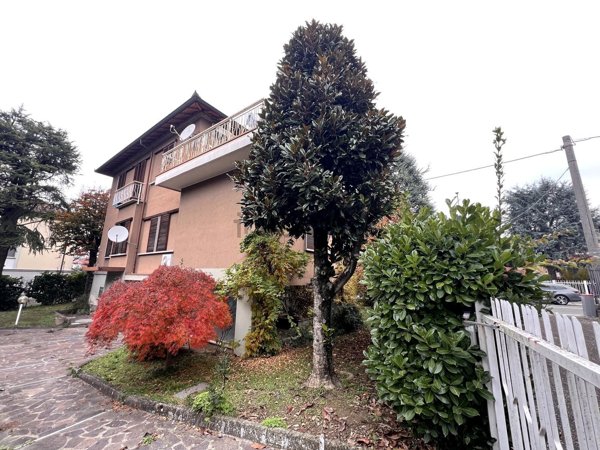 casa indipendente in vendita a Broni