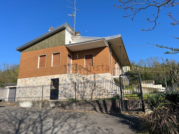 casa indipendente in vendita a Broni