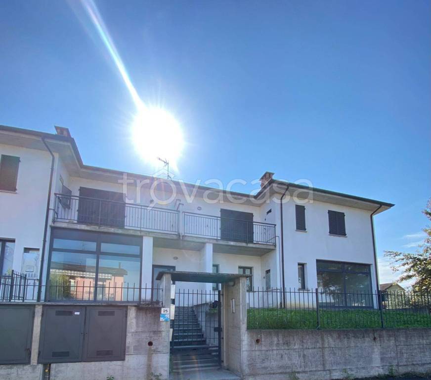 appartamento in vendita a Broni