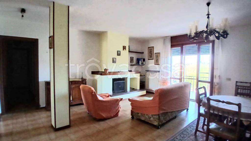 appartamento in vendita a Broni